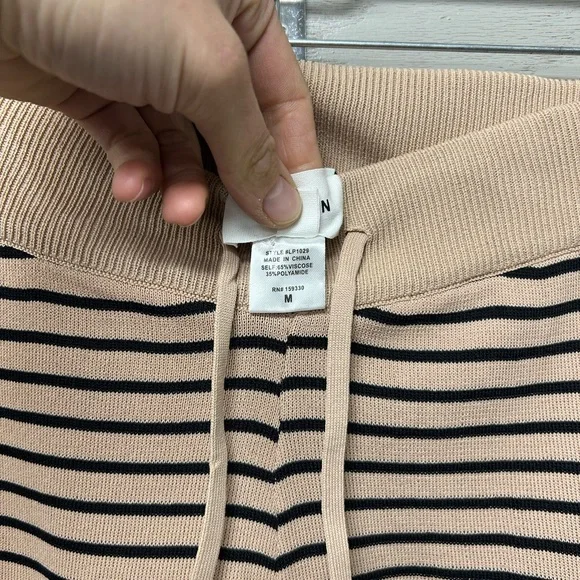 Heyson Striped Wide-Leg Pants - Picture 4 of 7